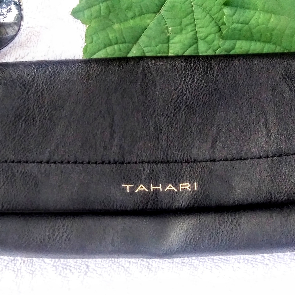 NEW TAHARI FULL SIZE WALLET. 😍
